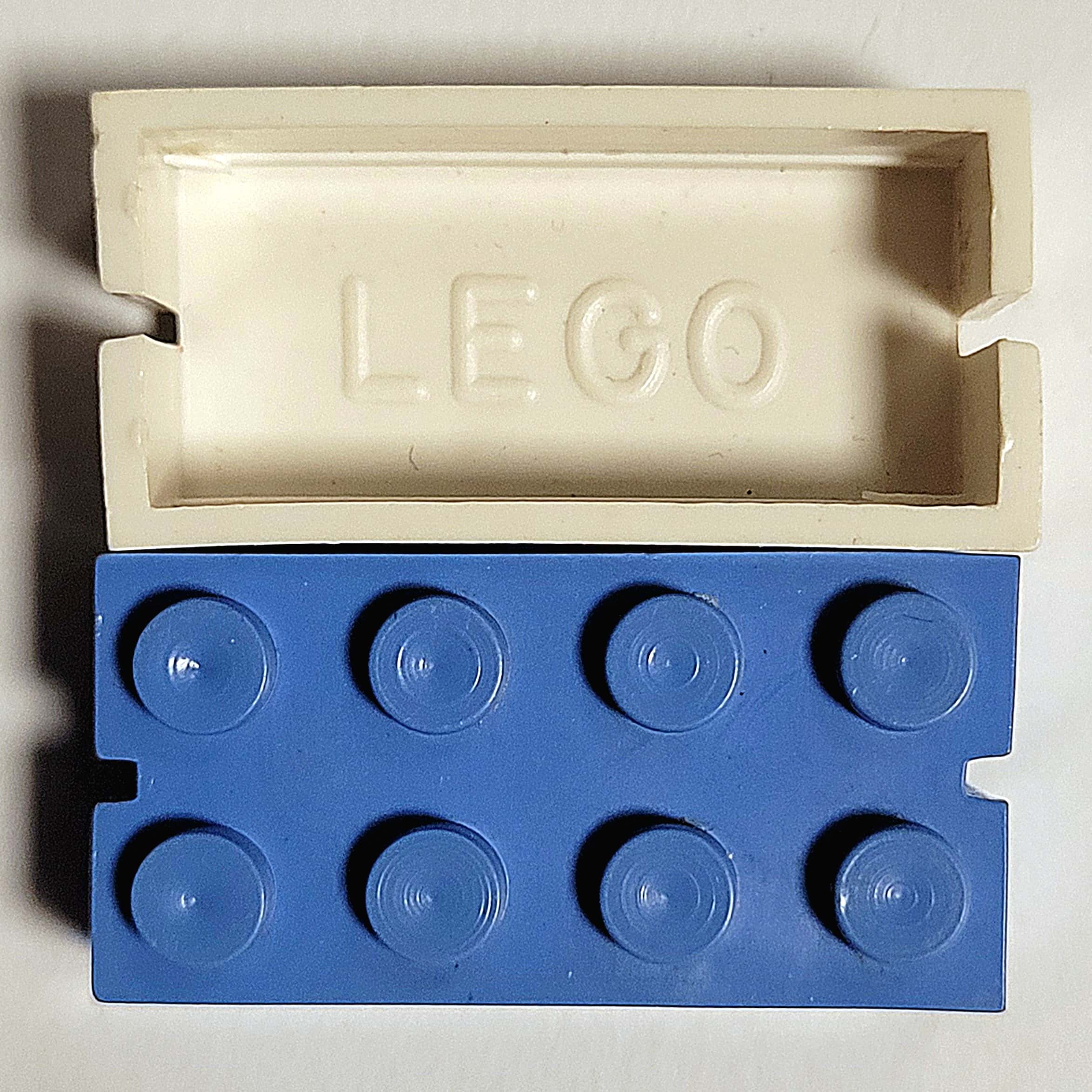 LEGO blockletter bricks 2x4