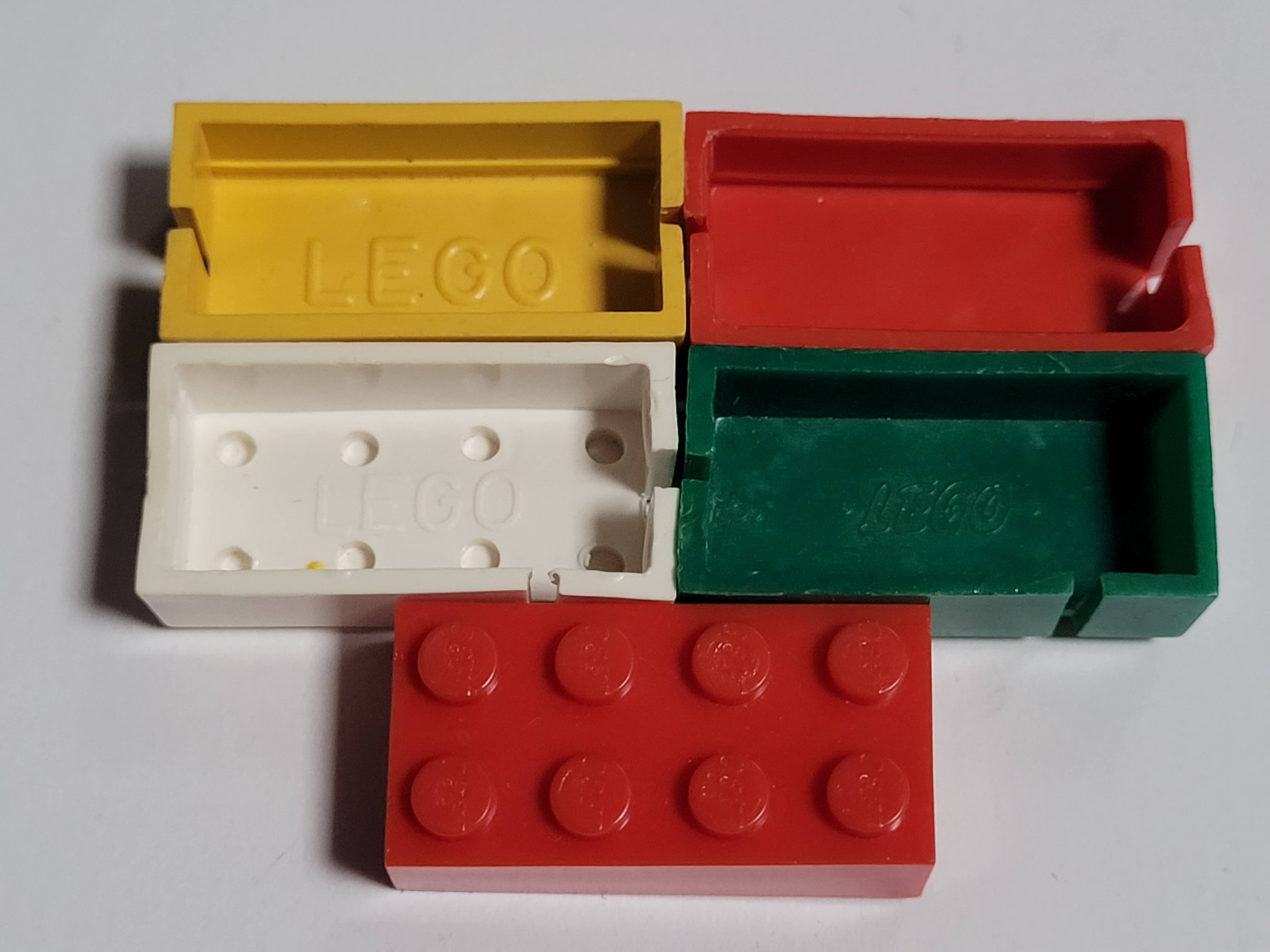Different early LEGO bricks