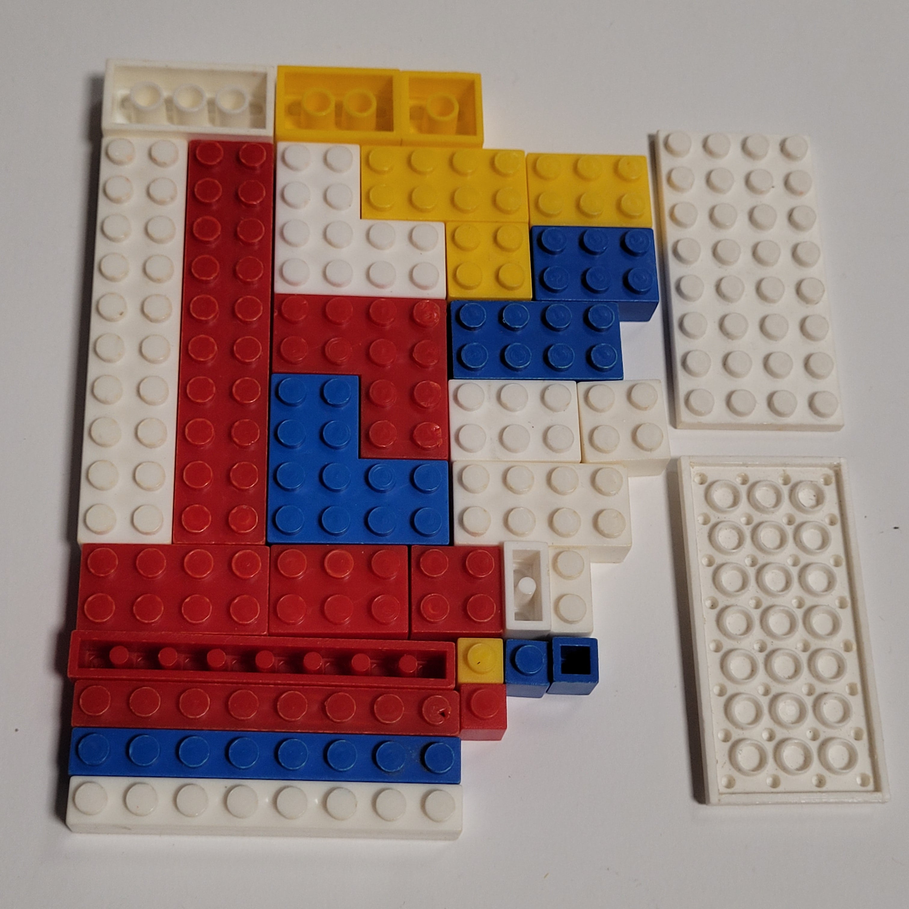 BYGGIS plastic bricks