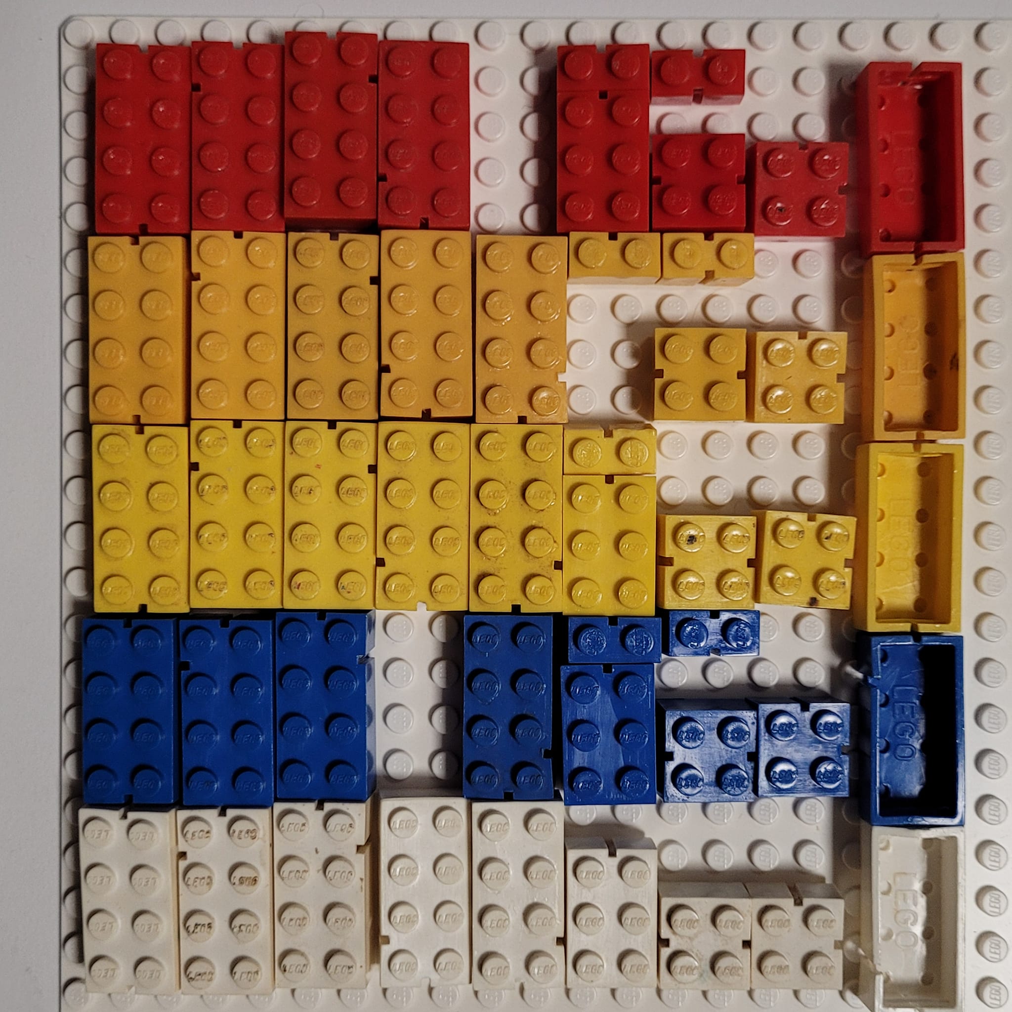 Double logo LEGO bricks overview