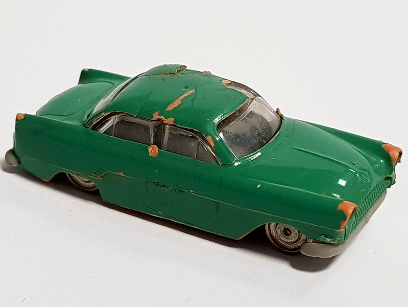 Green 1:87 LEGO Opel Kapitan