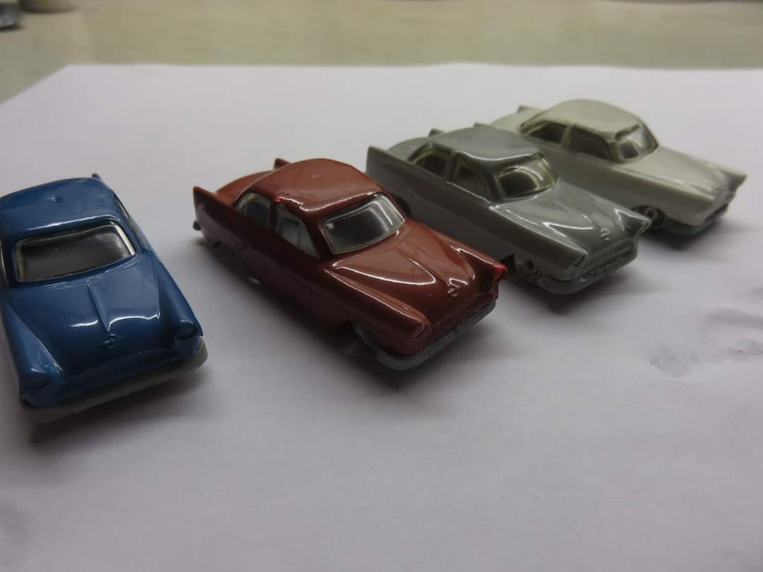LEGO 1:87 Opel Kapitan in different colours