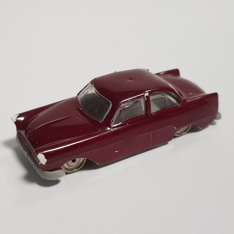 LEGO 1:87 dark red Opel Kapitan